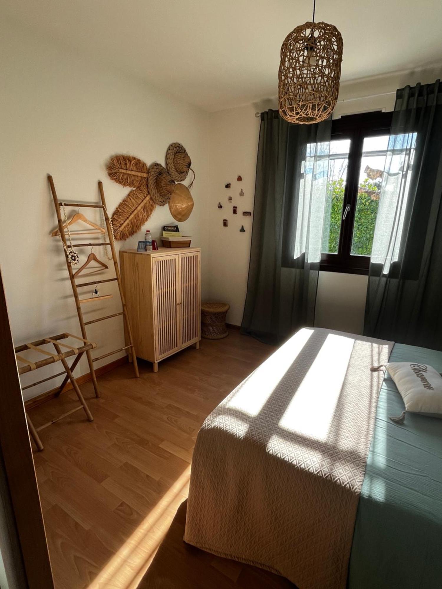 Les Voyages De Louison Bed and Breakfast Lavardac Eksteriør billede